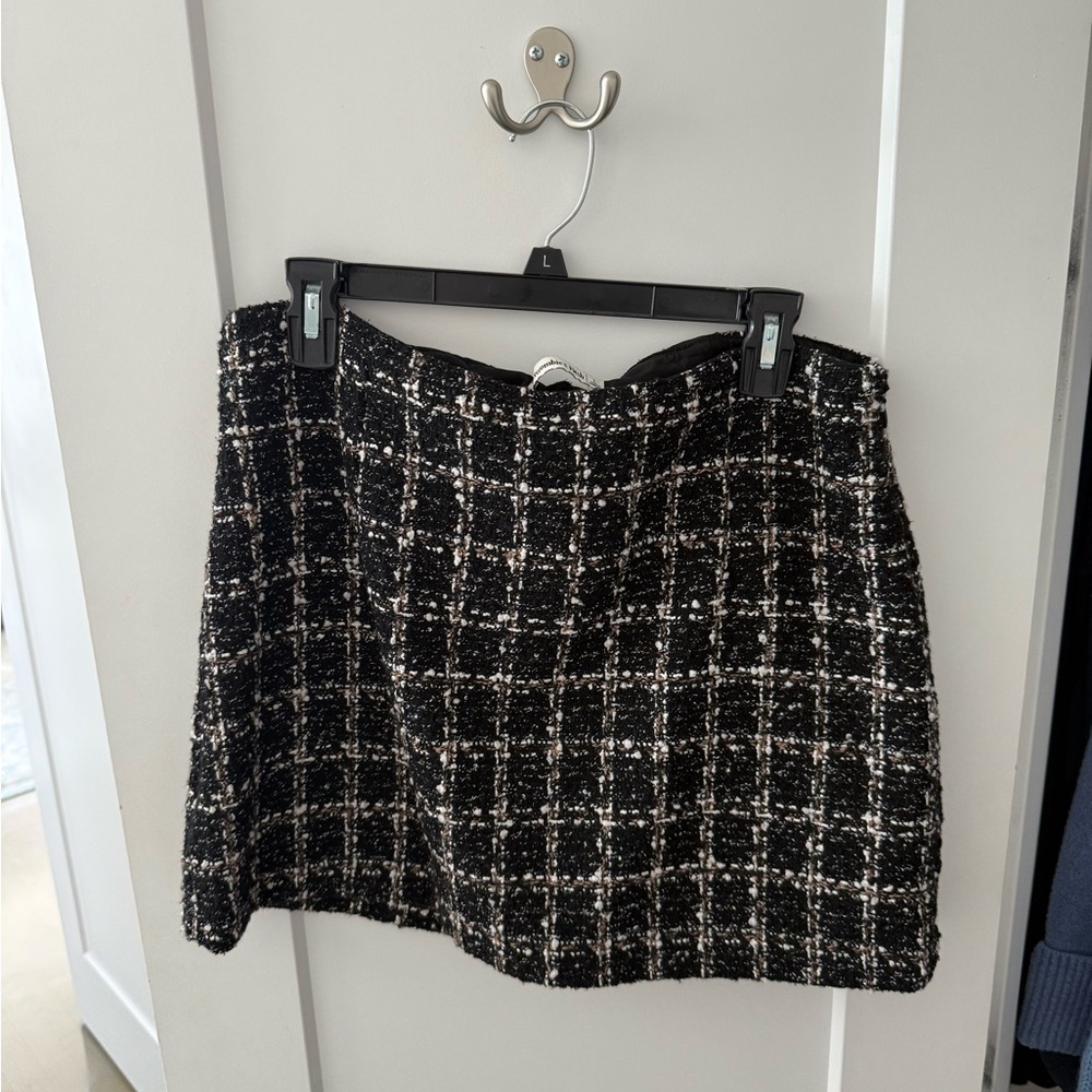 Abercrombie & Fitch Black and White Plaid Skort